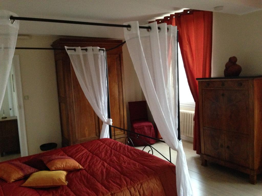 Comme A La Maison Bed & Breakfast Tours-sur-Marne Rom bilde